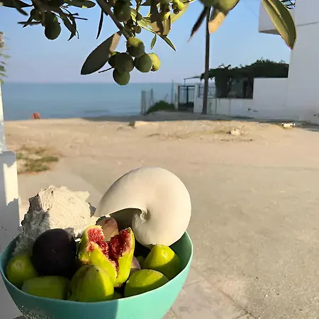 House By The Sea 2 ホテル Skála Foúrkas