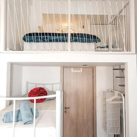 House By The Sea 2 *